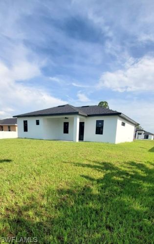 2923 21 St, Lehigh Acres FL exterior