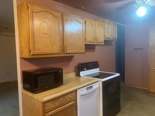 811 Howard St, West Brownsville, PA 15417-2251