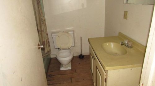 161 5th Ave, Hermitage PA  16146-2266 exterior