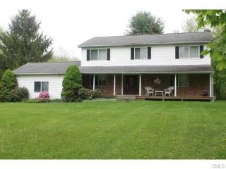 9 Stony Hill Rd, Brookfield Center, CT 06804-3945