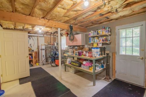 23 Smith Corner Rd, Newton NH  03858-4008 exterior