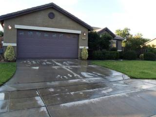 6372 Heaton Ave, Fresno, CA 93727-5684