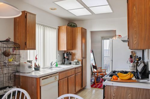 10370 Bel Air Dr, Beaumont CA  92223-5580 exterior