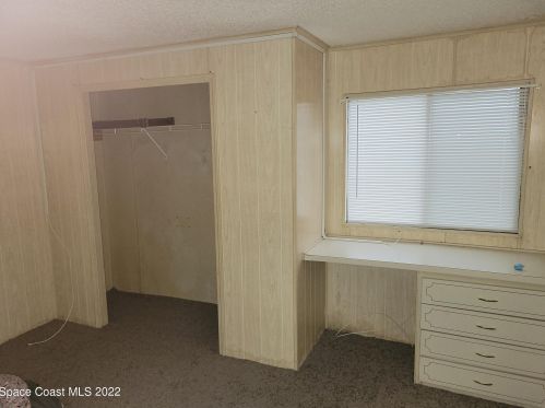 610 Dolphin Cir, Sebastian FL  32976-2591 exterior