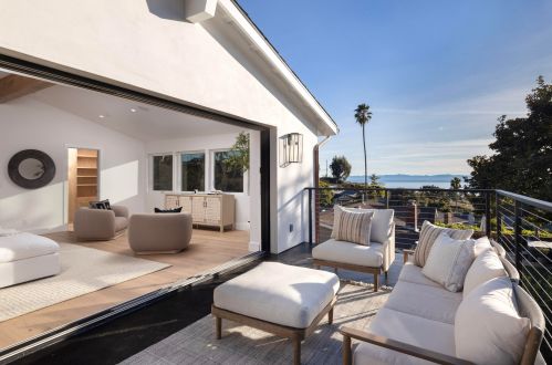 627 Dolores Dr, Santa Barbara CA  93109-1608 exterior