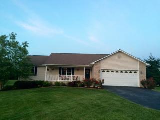 157 Autumn Dr, Crossville, TN 38571-7338