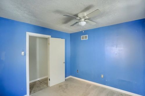 344 Maplewood Ave, Ambridge PA 15003-2521 exterior