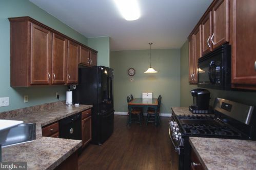 47 Barlow Dr, Souderton PA  18964-2276 exterior