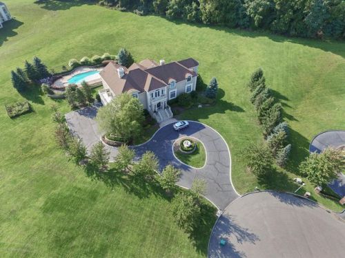 12 Palazzo Grande, Morganville NJ  07751-4462 exterior