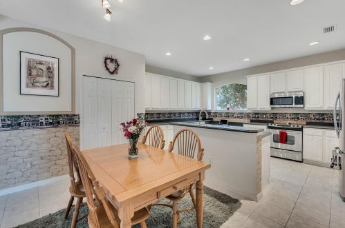 1236 Chantry Pl, Lake Mary FL  32746-1980 exterior