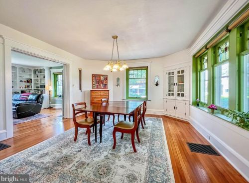 718 Columbia Ave, Lansdale PA 19446-3311 exterior