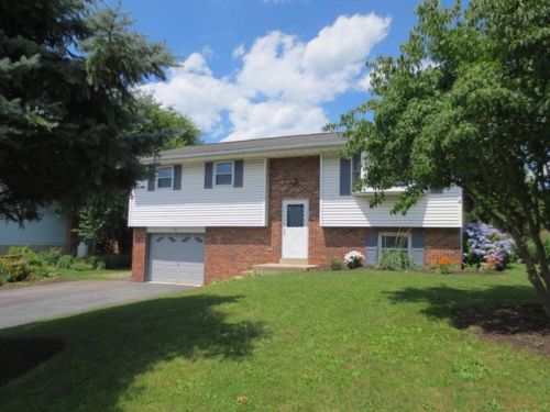 25 Stony Run Rd, Schoeneck, PA 17578-9711