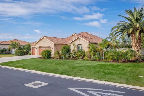 6608 Montagna Dr, Bakersfield CA  93306-7658 exterior