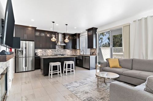 1923 Palomino Dr, West Covina CA  91791-4304 exterior