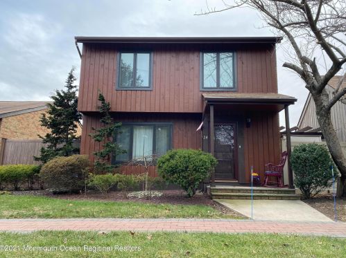 24 Ardsley Ct, East Brunswick, NJ 08816-3672