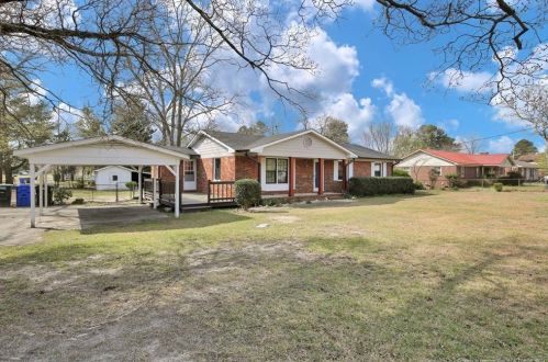 5133 Nance St, Fayetteville, NC 28304-5830