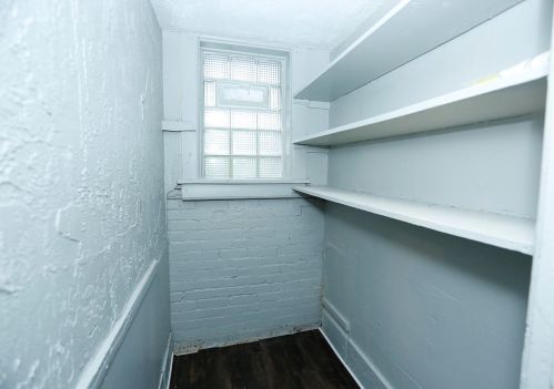 606 Locust St, Milwaukee WI 53212-2545 exterior