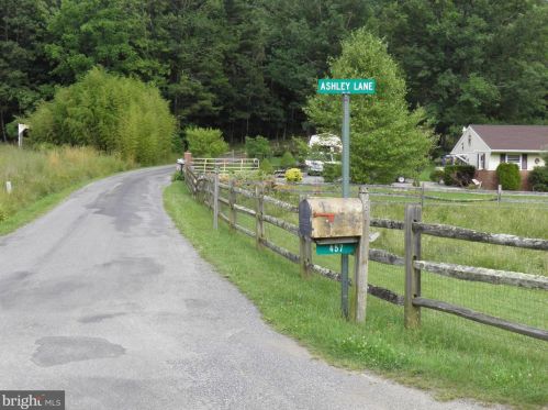 40 Deer Run Rd, Franklin, WV 26807-7575