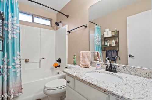 5014 6 St, Phoenix AZ 85012-1311 exterior