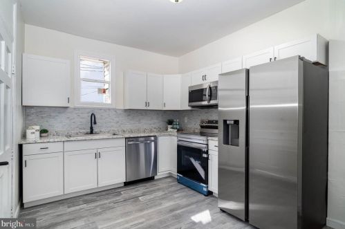 413 Muench St, Harrisburg PA  17102-1533 exterior