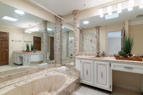 935 Holbrook Cir, Fort Walton Beach FL  32547-6733 exterior
