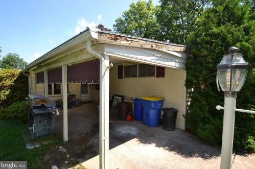 200 Runson Rd, Camp Hill PA  17011-2637 exterior