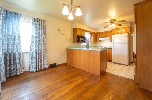 1747 Raymond Ave, Latrobe PA  15650-3040 exterior