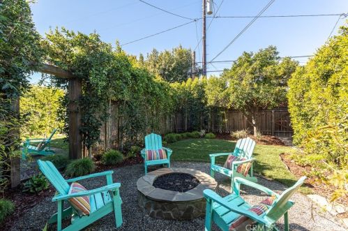 755 Junipero Ave, Long Beach CA  90804-4609 exterior