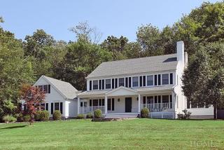 4 Ashton Rd, Katonah, NY 10536-3026