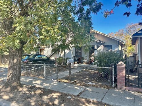 222 3rd St, Grayson, CA 95363-2306