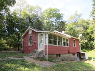 47 Gay Hill Rd, Uncasville, CT 06382-2013