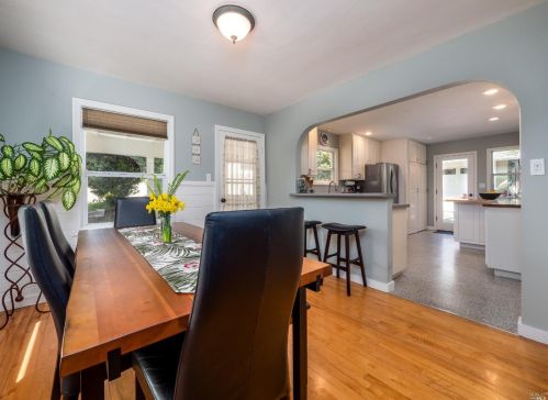 1029 Crest Dr, Santa Rosa CA  95404-2216 exterior