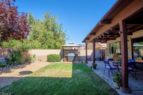 12542 Spring Valley Pkwy, Victorville CA  92395 exterior