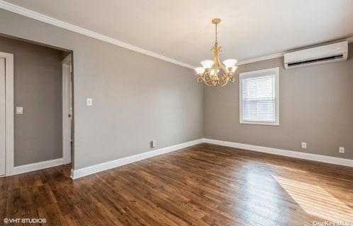845 Jay Dr, North Wantagh, NY 11793-1019