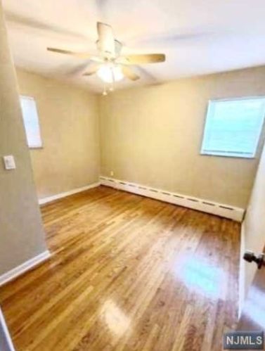 126 1st St, Palisades Park NJ  07650-1582 exterior