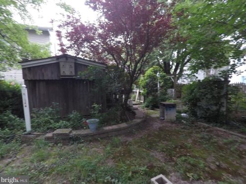 2 Presidential Dr, Berlin Boro NJ  08009-1358 exterior