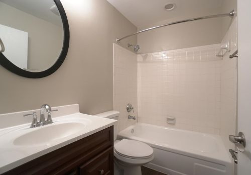 5010 Nob Hl Dr, Newport KY  41075-4096 exterior