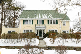 125 Beach Ave, Larchmont, NY 10538-3531