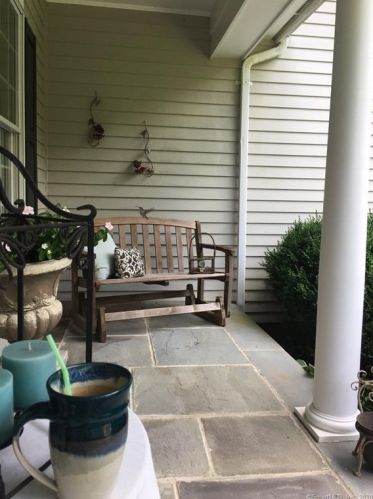 24 Crosby Ct, Ridgefield, CT 06877-1133