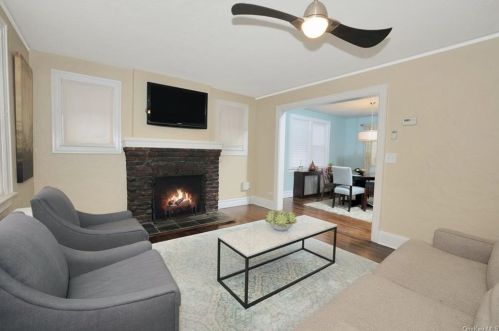 41 Ellenton Ave, New Rochelle, NY 10801-1905