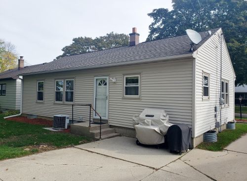 4111 Kingan Ave, Milwaukee, WI 53235-5532