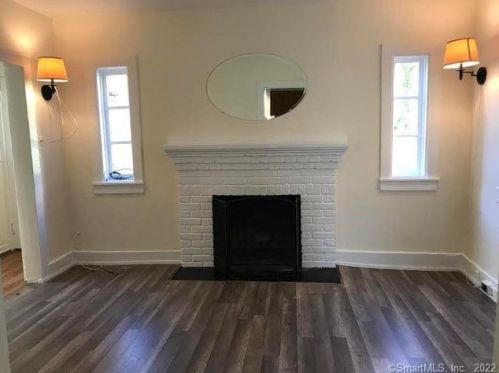 57 Smith Ridge Rd, New Canaan CT  06840-4143 exterior