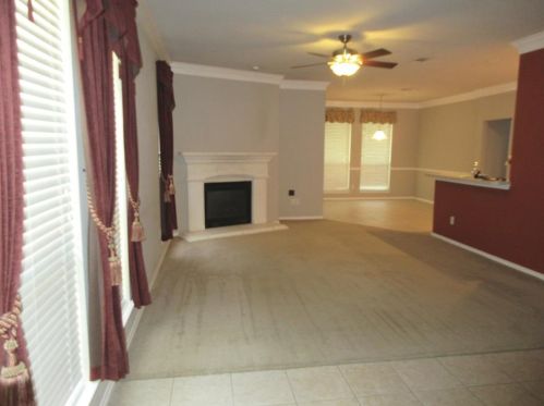 5908 Blanchard Dr, Fort Worth TX  76131-2014 exterior