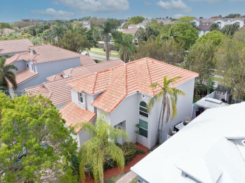 348 107th Ave, Hollywood FL  33026-4068 exterior