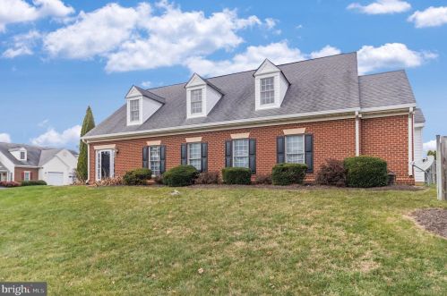 7001 Indian Spring Ln, Fredericksburg VA  22407-2524 exterior