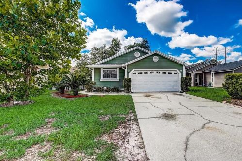 107 Winterglen Dr, Sanford, FL 32771-3688