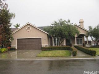 1808 Carpathian Way, Hughson, CA 95326-9485