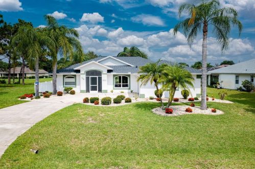 134 Long Meadow Ln, Placida, FL 33947-1835