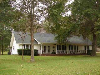 308 Lake Dr, Beech Grove, TX 75951-5834