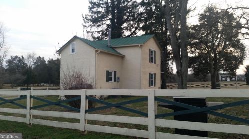9825 Meetze Rd, Midland, VA 22728-2028